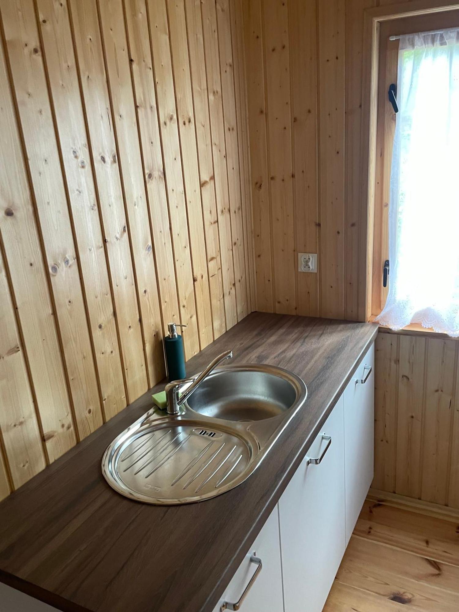 Domki Letniskowe Nad Jeziorem Kazub Cieciorka Esterno foto